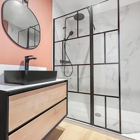 Jardin Prive Et Deco Moderne A וישי