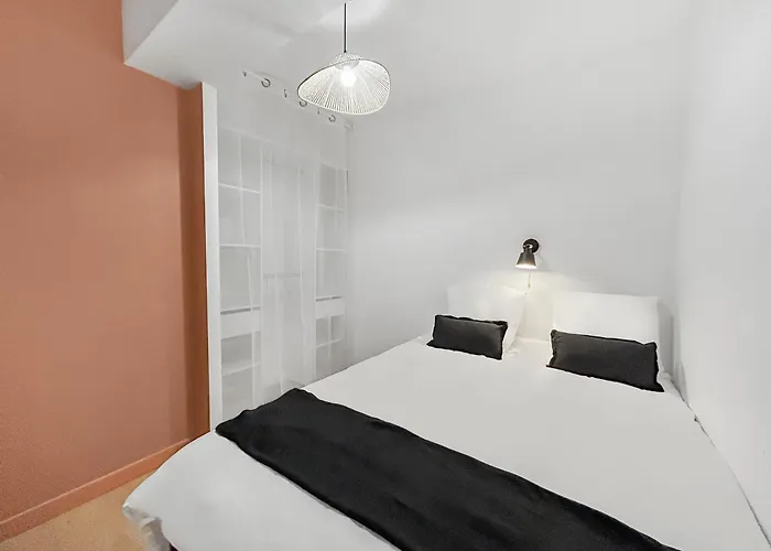 Jardin Prive Et Deco Moderne A Vichy